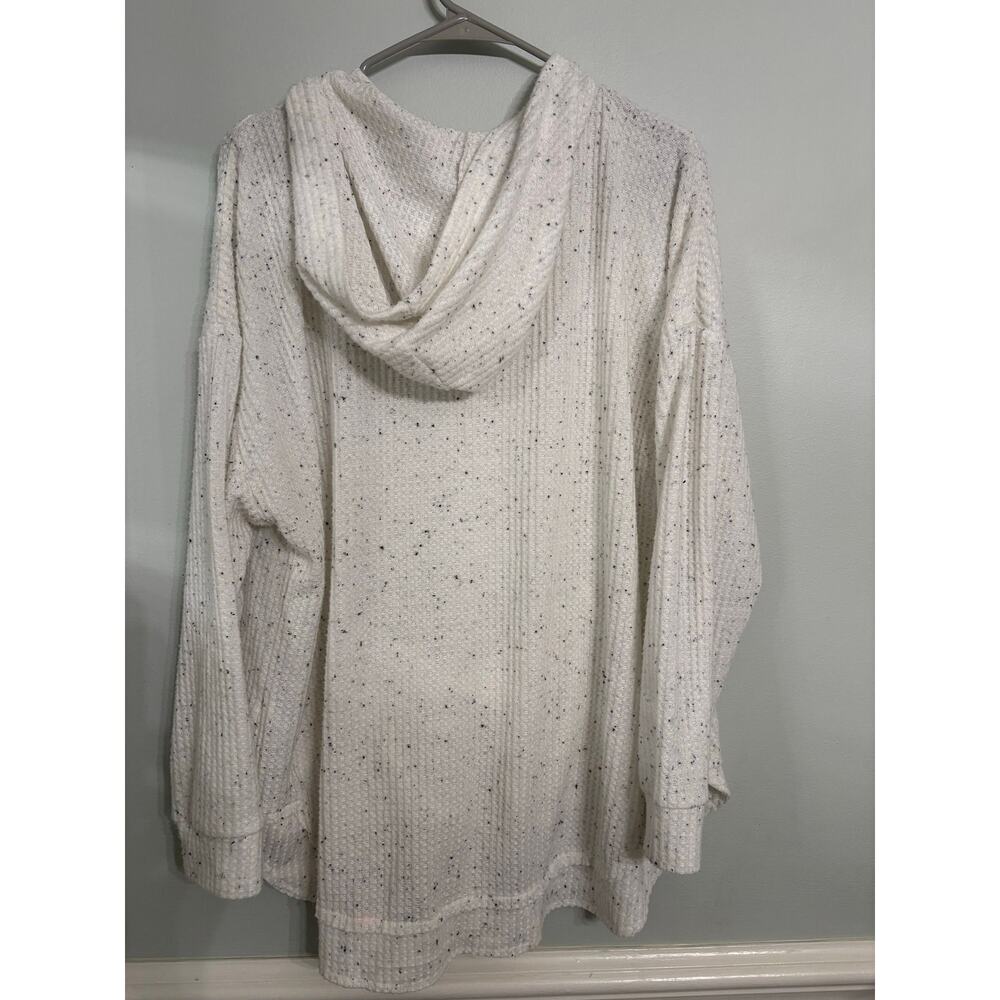 The Sweatshirt Project by French Laundry White Speckled Waffle Knit Hoodie - Picture 2 of 5